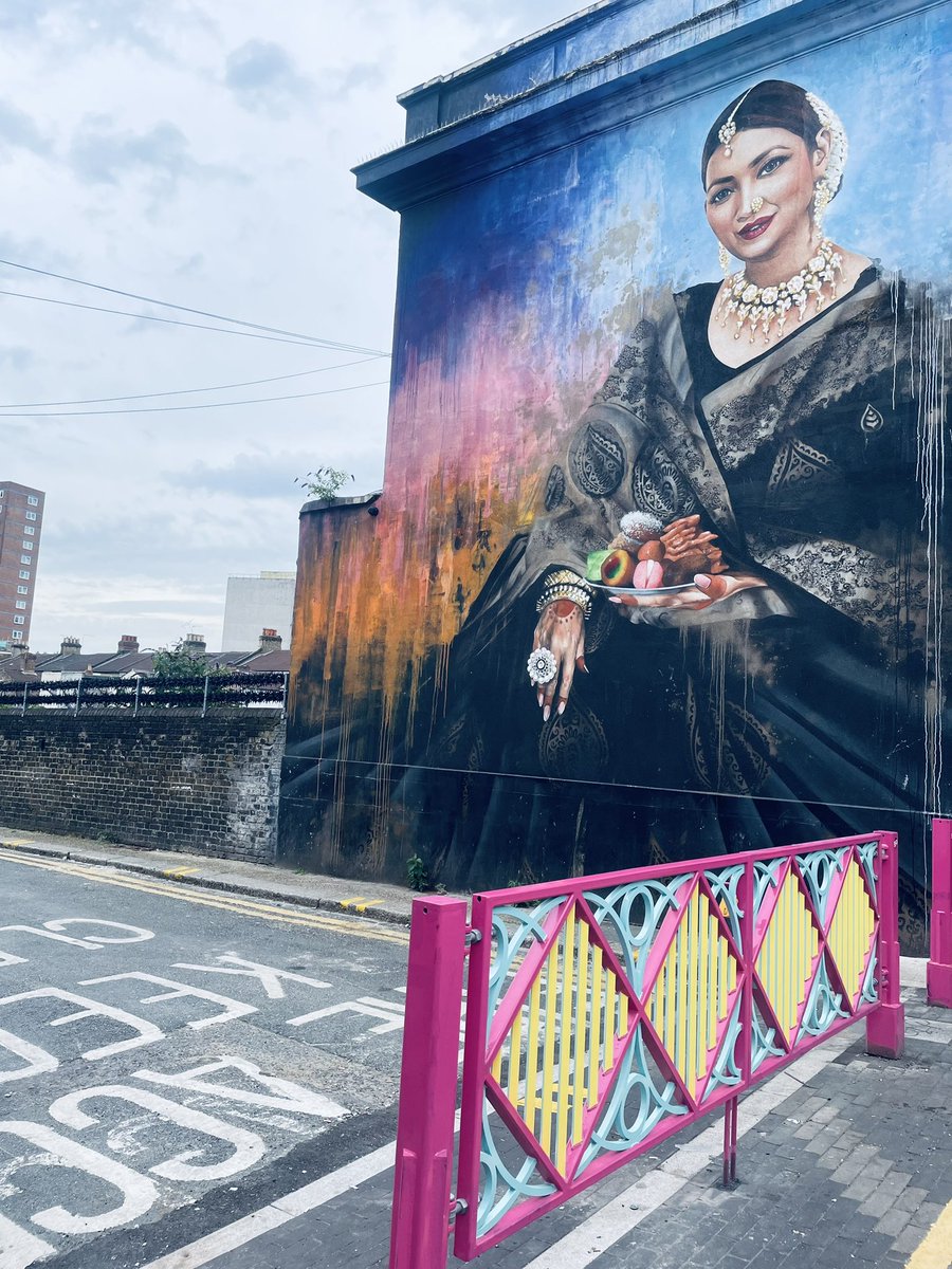 BetterNewham's tweet photo. BN - Upton Park is a Woman - Upton Park, Newham #BetterNewham https://t.co/rkH1o0cNcN
