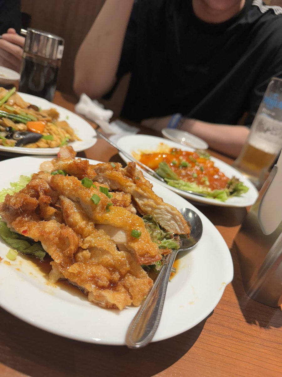 Mafikoncha's tweet photo. まあくん、油淋鶏はルセラフィムじゃないよ https://t.co/Anvxfs2xC8