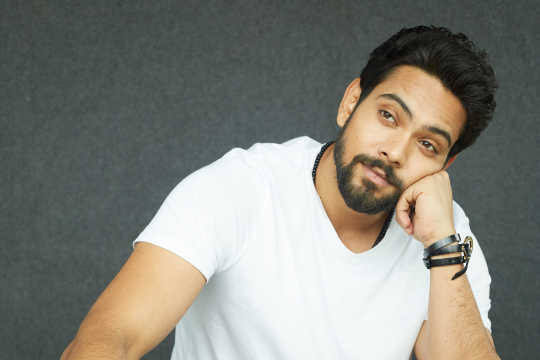 DailyCultureYT's tweet image. Heroine #RakulPreetSingh Brother #AmanPreetSingh Got caught with Rs.2CR Valued drugs (200 gms of cocaine) in Hyderabad

The police officials started questioning him, there&apos;s a chance of many more Big wigs from the cine field getting arrested!