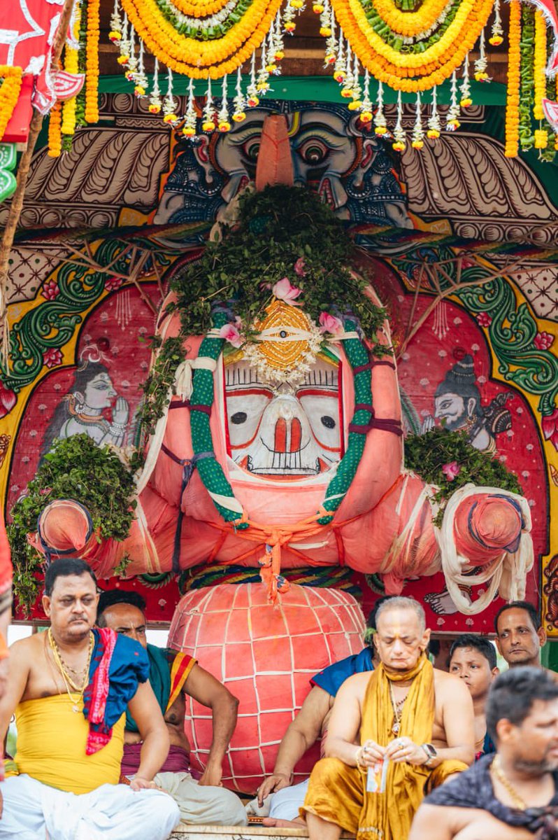 JagannathaDhaam's tweet photo. Jai Jagannatha 🙏🏻

#RathaYatra2024 #BahudaYatra https://t.co/TzWq2gOHnA