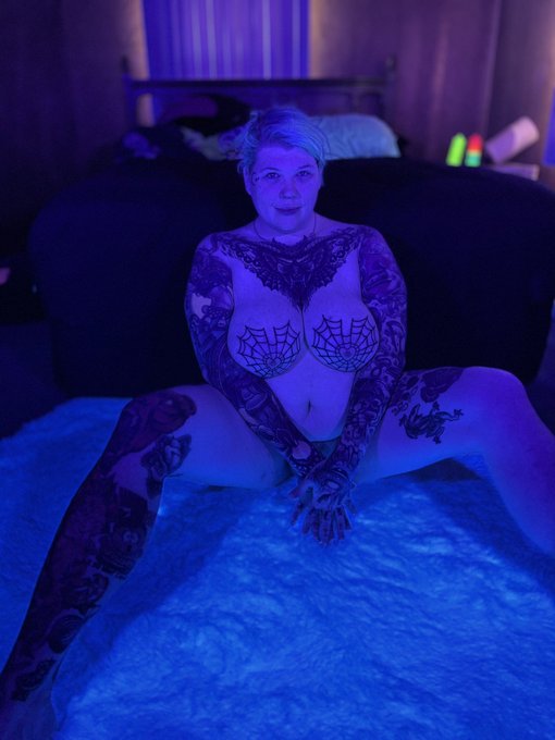 Ready and waiting https://t.co/wloBgKPd5D<a href="/tag/tattooed"class="tags"><span>#tattooed</span></a><a href="/tag/bbw"class="tags"><span>#bbw</span></a><a href="/tag/bigboobs"class="tags"><span>#bigboobs</span></a><a href="/tag/plussize"class="tags"><span>#plussize</span></a><a href="/tag/dildo"class="tags"><span>#dildo</span></a><a href="/tag/na"class="tags"><span>#na</span></a>