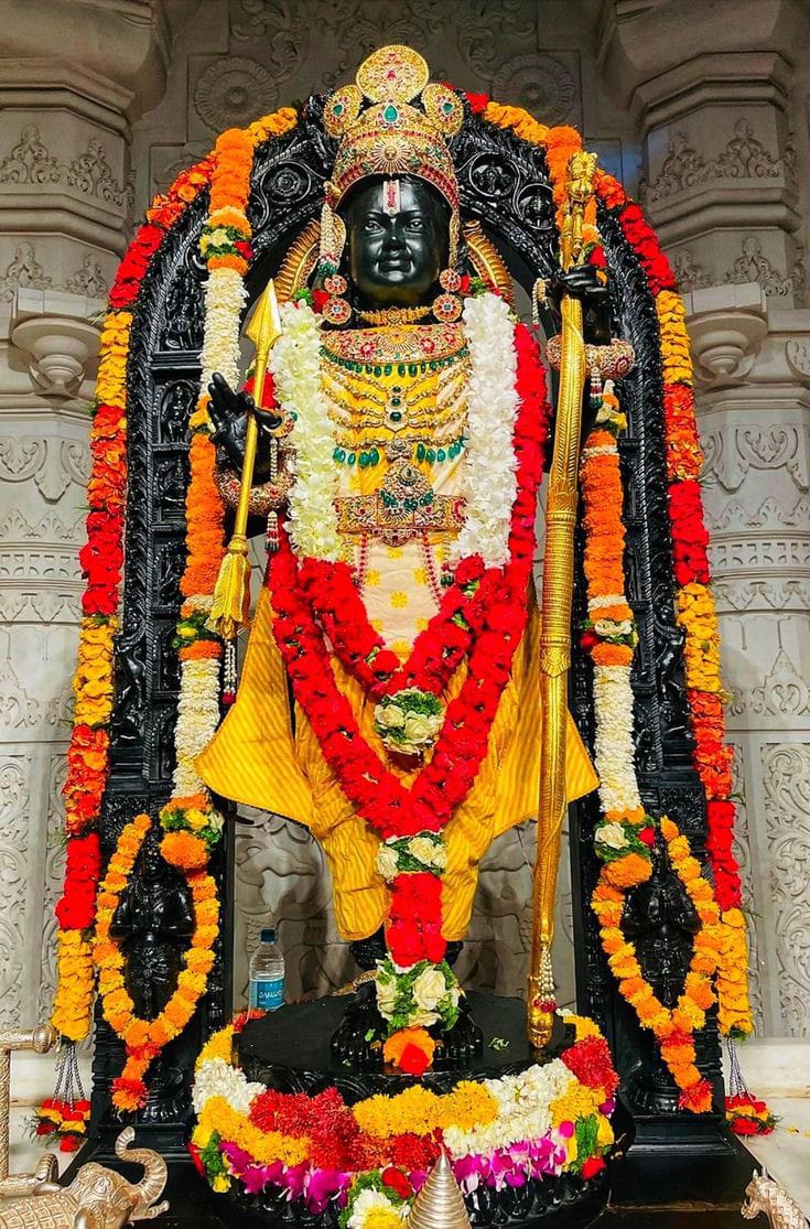 जो सत्संग का मनन कर अपने अंदर की कमियों को पकड़ता है और उन पर काम करता है, वह बहुत जल्दी आध्यात्मिक ऊंचाइयों पर पहुंच जाता है।

                  !! “ जय श्री राम ” !!