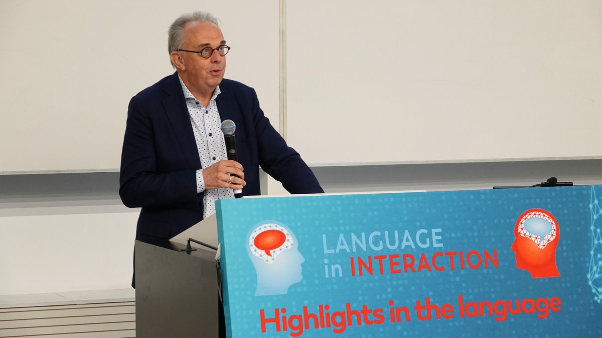 MaxPlanck-Psycholinguistics (@mpi_nl) on Twitter photo Four days and nearly forty speakers🌐 Last week the Highlights in the Language Sciences Conference 2024 took place at the Grotius building of <a href="/Radboud_Uni/">Radboud University</a>. Thanks to the organisers and the conference team for all their work. <a href="/in_interaction/">LanguageinInteraction</a> <a href="/DondersInst/">Donders Institute</a> #hils2024 Four days and nearly forty speakers🌐 Last week the Highlights in the Language Sciences Conference 2024 took place at the Grotius building of <a href="/Radboud_Uni/">Radboud University</a>. Thanks to the organisers and the conference team for all their work. <a href="/in_interaction/">LanguageinInteraction</a> <a href="/DondersInst/">Donders Institute</a> #hils2024