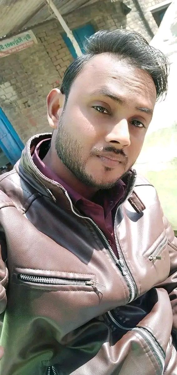 pkpk165's tweet photo. लौटा दो मेरे दिल की क़िताब को यूँहीं बिना पढ़े..
तोहमत मत लगा कि लिखावट ख़राब हैं!! https://t.co/jyku6eeeZq