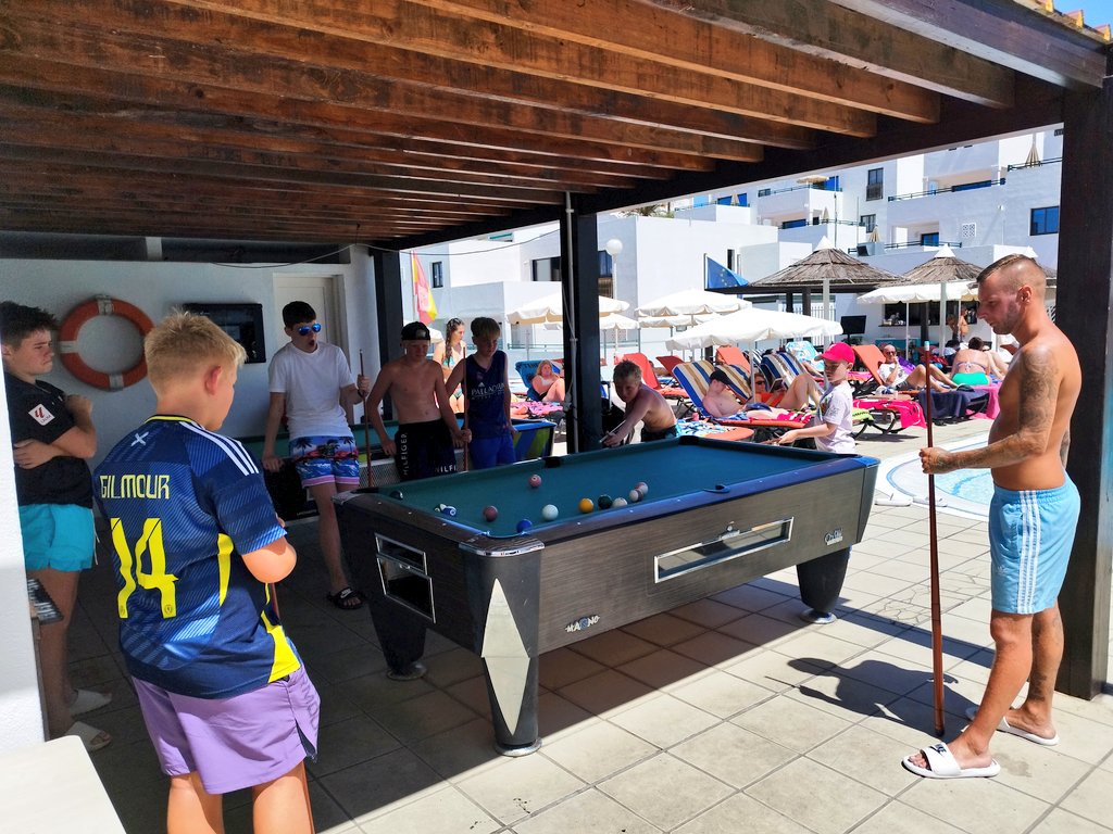 ENTERTAINMENT TEAM tweet media