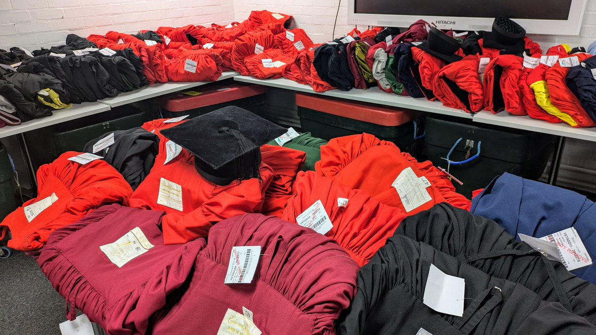 It's graduation week at <a href="/sheffielduni/">The University of Sheffield</a>! Huge congratulations to all the graduates in our Faculty and the University. Enjoy the well deserved celebrations with family and friends.