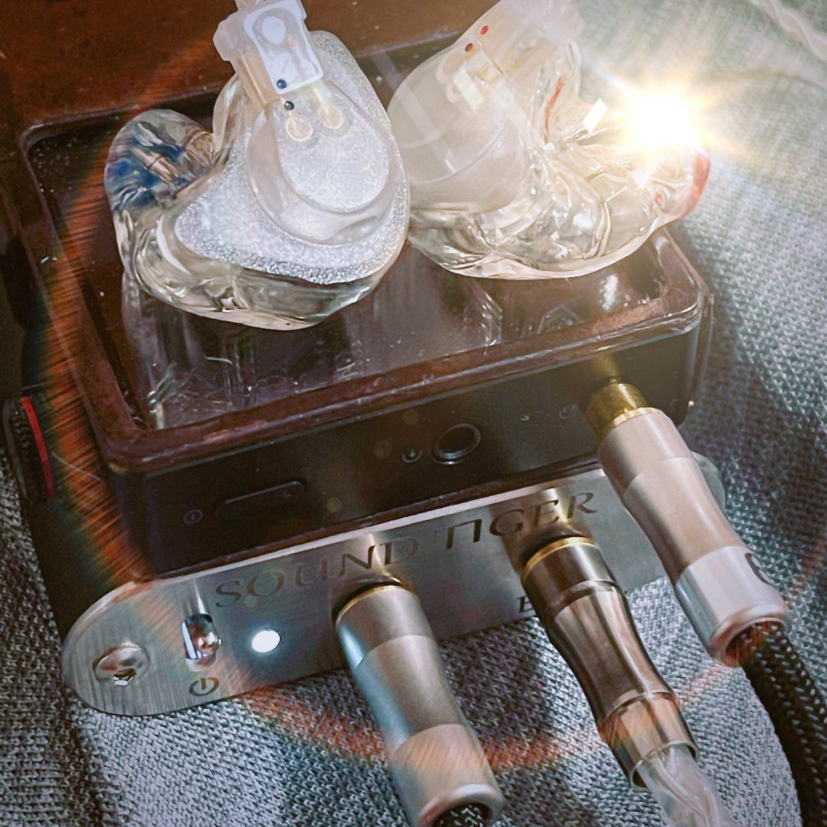 ej20_sohc's tweet photo. お気に入りセットのひとつです
#AK120
#MH334
#SOUNDTIGERPure
#ArkGenesis
#JE-FI01(3.5-4.4) https://t.co/YEjqqIwRPg