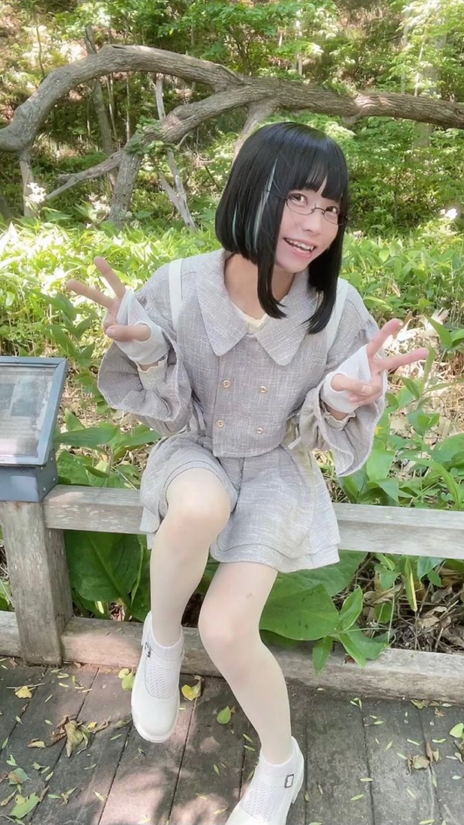 bondemuni's tweet photo. こんな笑顔してるけど一人です��� https://t.co/ValvM2WEEU