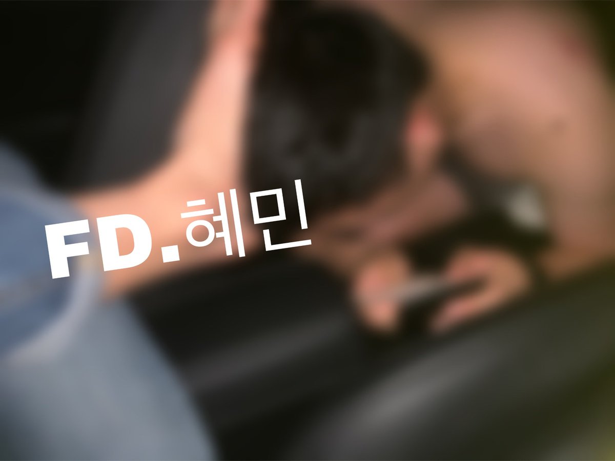 pingbo5516's tweet photo. 라벨붙어서 그런가 새로운 지갑들이 안오네 용기내서와 호구들아 생각하지말고 상납부터해야지 내 발에 대가리박고 상납해야지 ㅜㅜ~~~~~

#지갑 #atm #핀돔 #핀섭 #상납 #호구 #노예 #셔틀  #멜섭 #가스라이팅 #양말 #발가락 #여존남비 https://t.co/wZ5PQywrgo