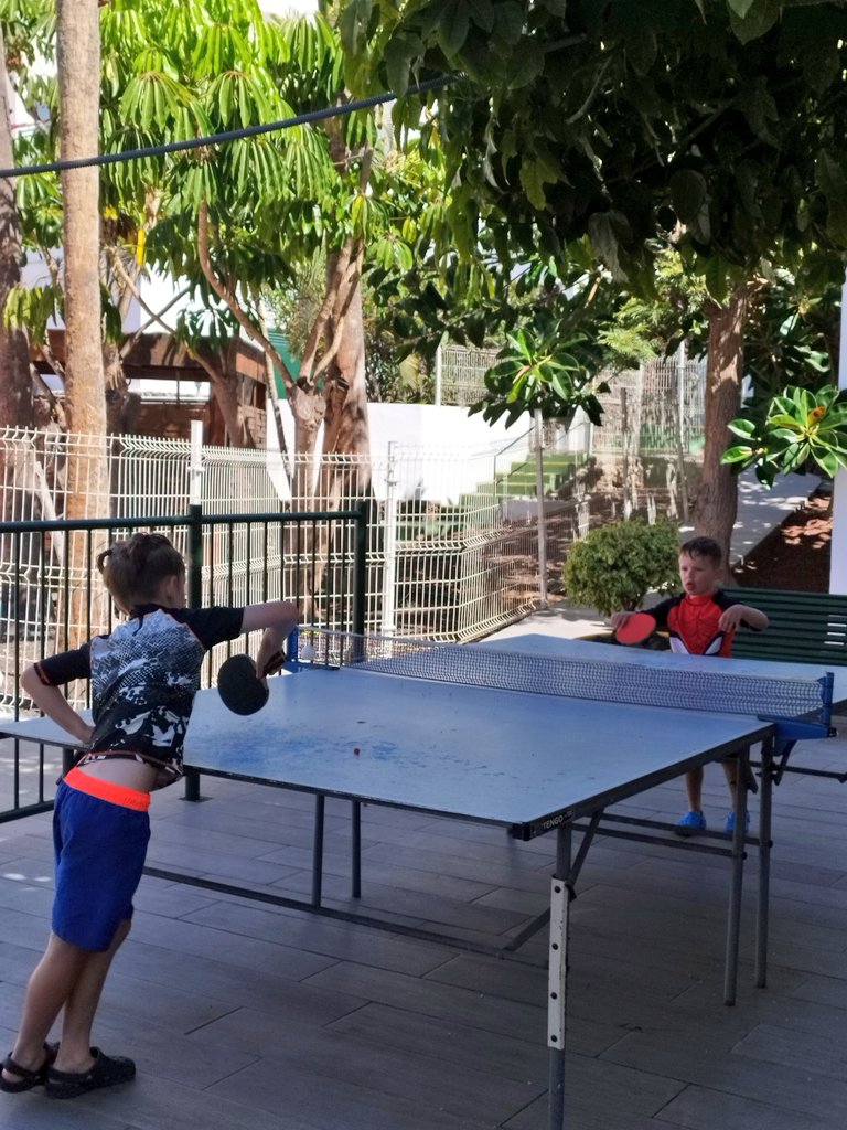 ENTERTAINMENT TEAM tweet media