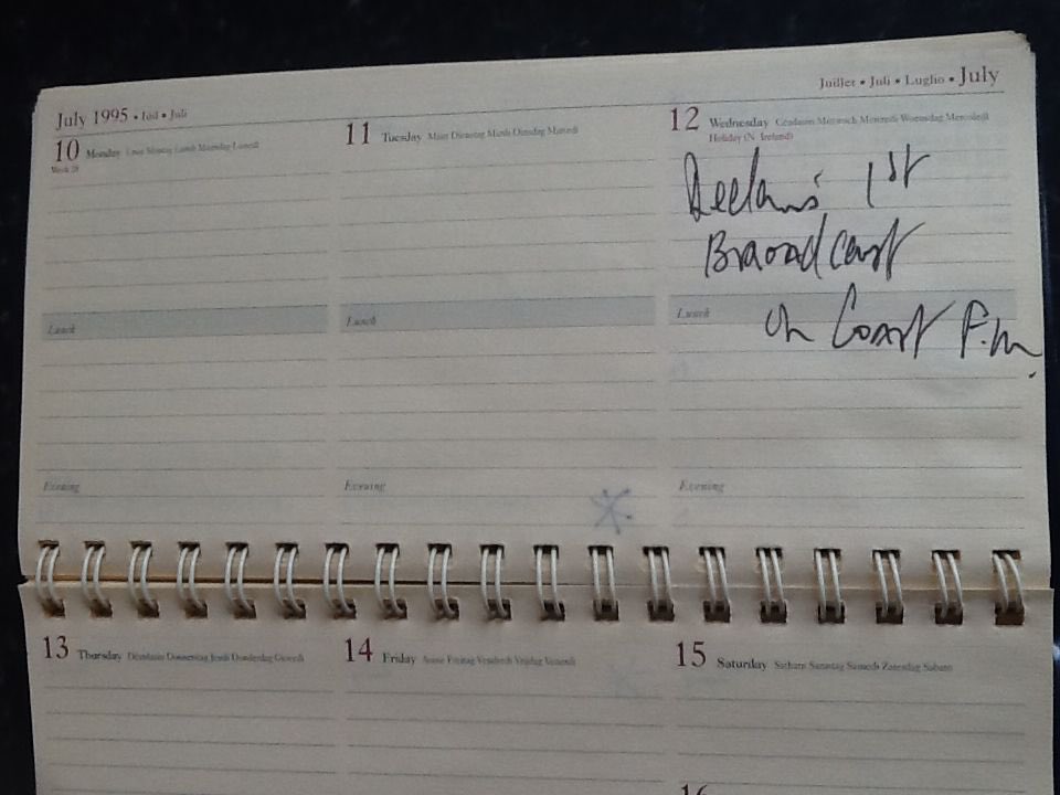 Last Fri July 12th marked 29 years since my first radio show. My dad wrote this in his diary from 1995. It was from a bedroom in Ballybrack on a pirate station called Coast FM. Turntables, a tape deck and cd player. Simon Maher gave me my first break, we are still best pals❤️❤️