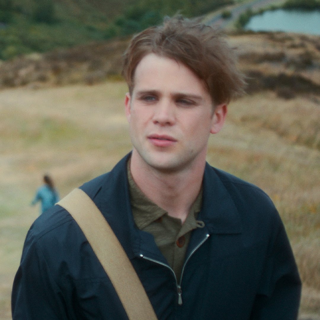 Realising Emma                        Realising Emma
and Dex met today                  died today