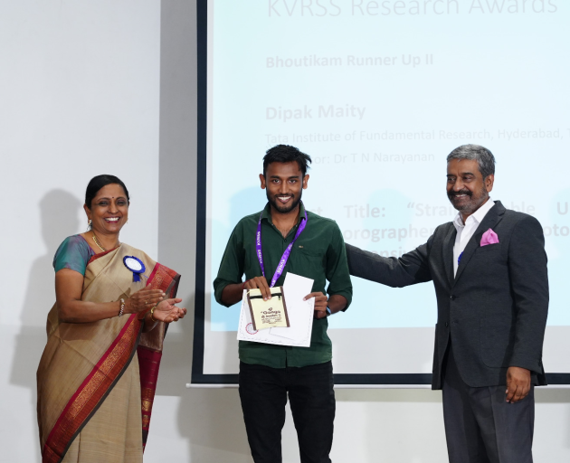 TIFR Hyderabad (@tifrh_buzz) on Twitter photo Congratulations to Dipak Maity on receiving the Dr. K. V. Rao Scientific Society Award (Research Award in Physics, Silver Medal). Following Shubhadeep Pal (2016-17) and Pallavi Thakur (2020-21), Dipak becomes the third grad student from <a href="/TnnLab/">Materials & Interface Engineering @ TNN's Lab</a> to receive this commendation. Congratulations to Dipak Maity on receiving the Dr. K. V. Rao Scientific Society Award (Research Award in Physics, Silver Medal). Following Shubhadeep Pal (2016-17) and Pallavi Thakur (2020-21), Dipak becomes the third grad student from <a href="/TnnLab/">Materials & Interface Engineering @ TNN's Lab</a> to receive this commendation.