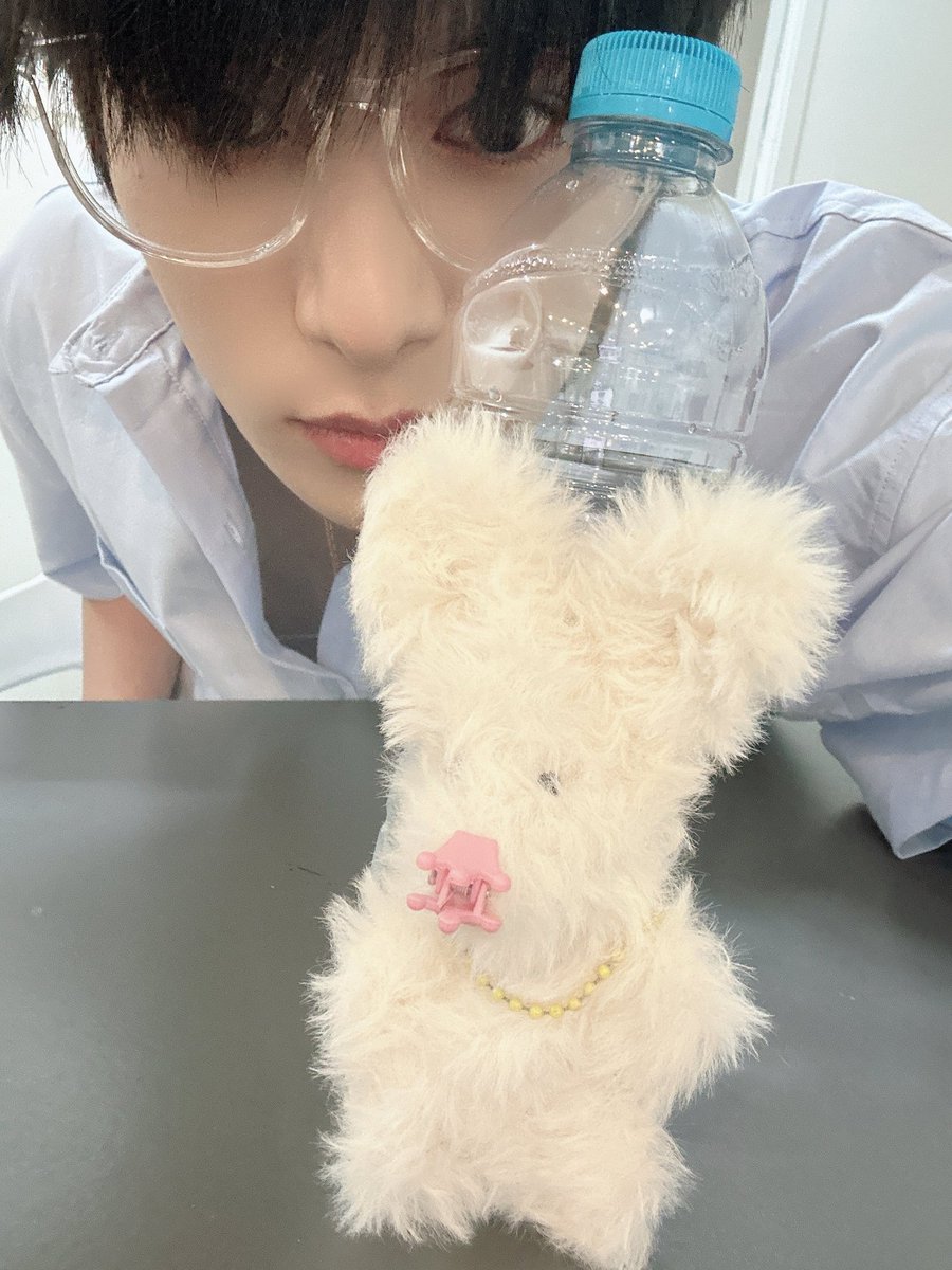 BXB_Brasil's tweet photo. [📷•15.07.24] atualização do #SIWOO via conta oficial dos membros no X.

"Um dia com Daejin 🐷"

[1/2]

#BXB #비엑스비 #SIWOO #시우 https://t.co/J7GxMjpcHd