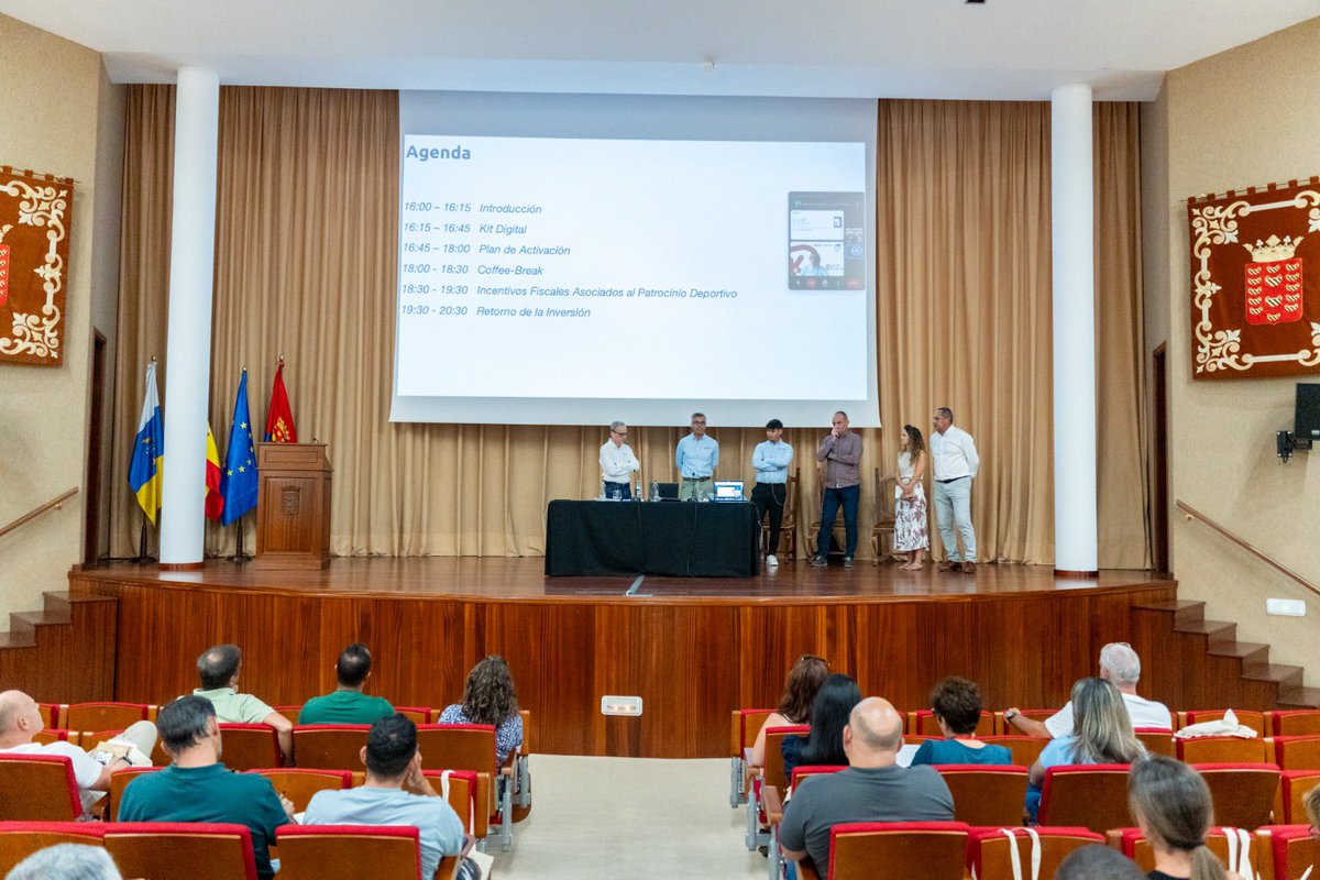 SPELTurismoLZT's tweet image. El pasado viernes, junto al Servicio Insular de Deportes del @CabildoLZ, organizamos un Taller de Marketing y Patrocinio Deportivo dirigido a clubes, federaciones, deportistas y empresas relacionadas con el deporte en #Lanzarote. 

#Lanzarotesports
#Feelthespirit