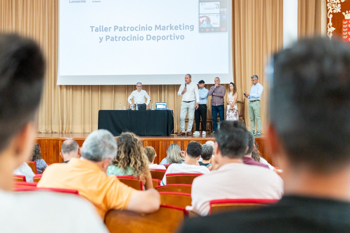 SPELTurismoLZT's tweet image. El pasado viernes, junto al Servicio Insular de Deportes del @CabildoLZ, organizamos un Taller de Marketing y Patrocinio Deportivo dirigido a clubes, federaciones, deportistas y empresas relacionadas con el deporte en #Lanzarote. 

#Lanzarotesports
#Feelthespirit