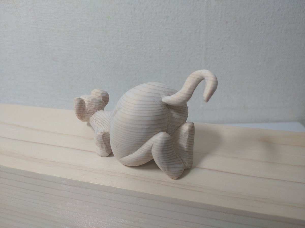 手塚治虫木彫り
『新潮』2016年12月号で公開された「手塚治虫のエロティカ」の表紙を飾った“女体化するネズミ”です。

#手塚治虫
#手塚治虫のエロティカ
#新潮　
#木彫り #木彫