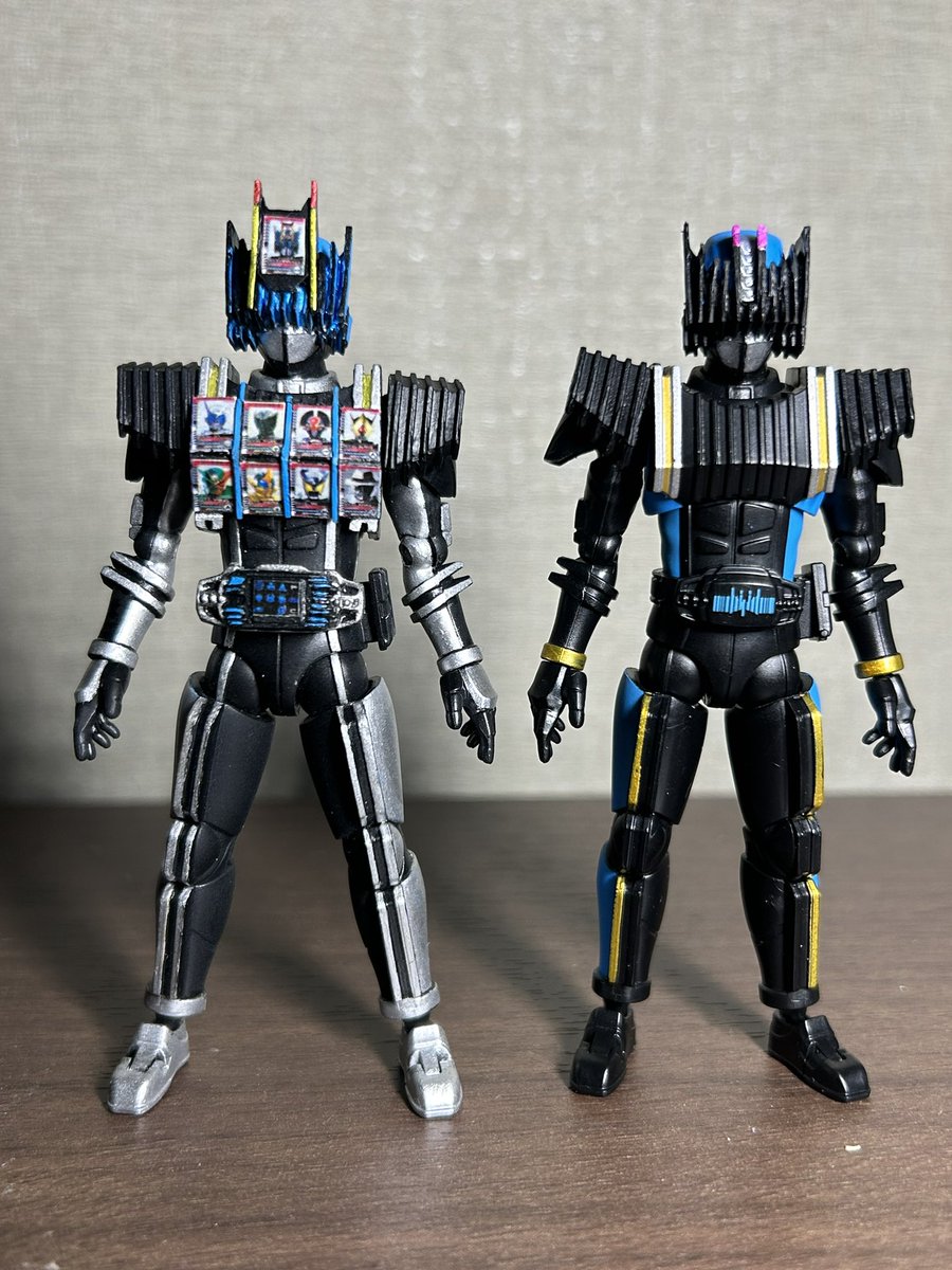 nasu06f1's tweet photo. 仮面ライダーディエンドコンプリートフォーム完成しました。

頭、胸の追加パーツはプラ板工作、
ケータッチはディケイドのものを複製、
あとは特にいじらずにシルバーに塗装しました。

掌動を初めて改造した割には、なかなか満足できる仕上がりになりました。

#掌動　#ニチアサフィギュア改造部 https://t.co/eVkM9ZFnHj