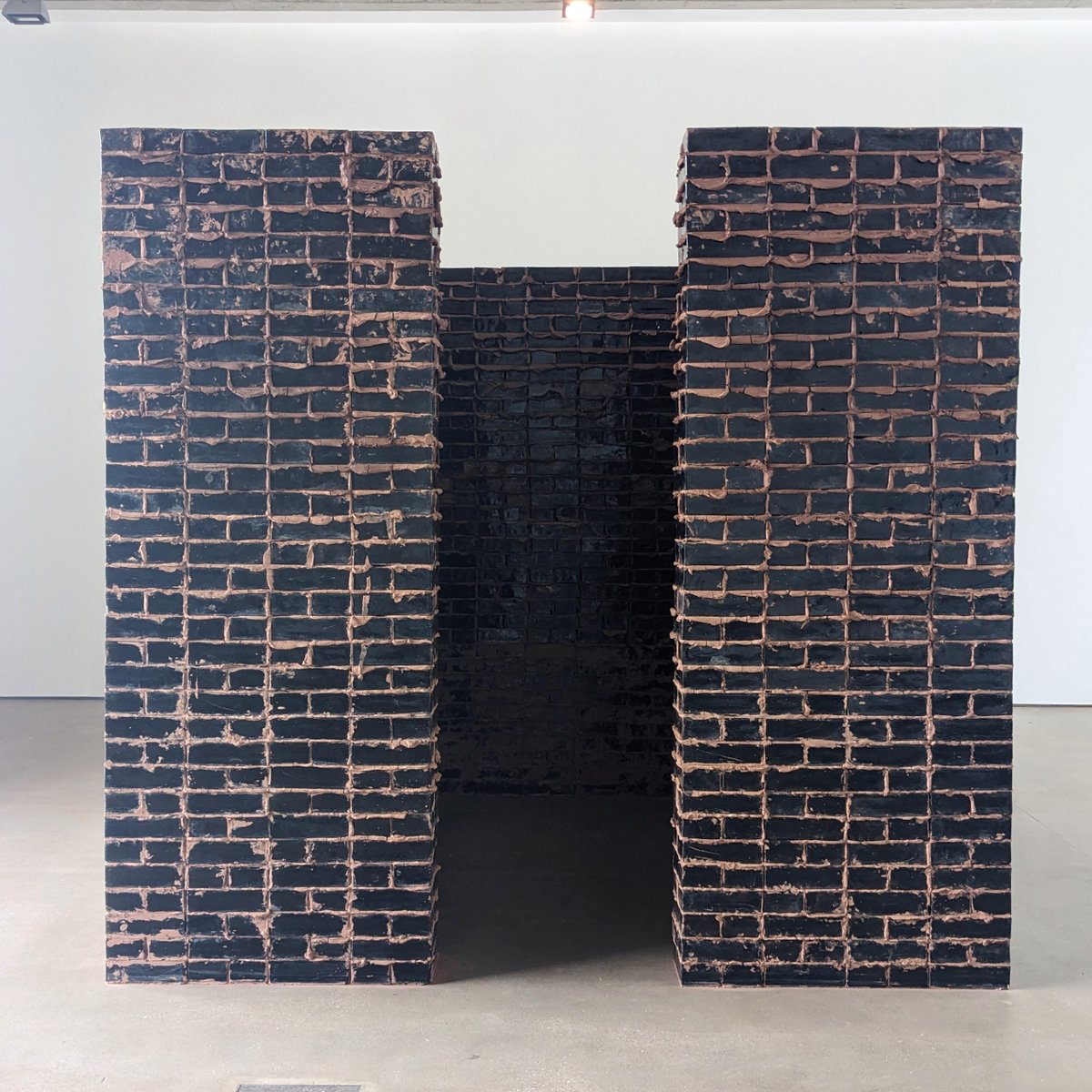 LondonArtCritic's tweet photo. I recently spoke to Bharti Kher about her exhibition at Yorkshire Sculpture Park - read more via @artsy now >> https://t.co/TSGwEHUfne #LondonArtCritic @YSPsculpture https://t.co/ObsxUJ5wxE