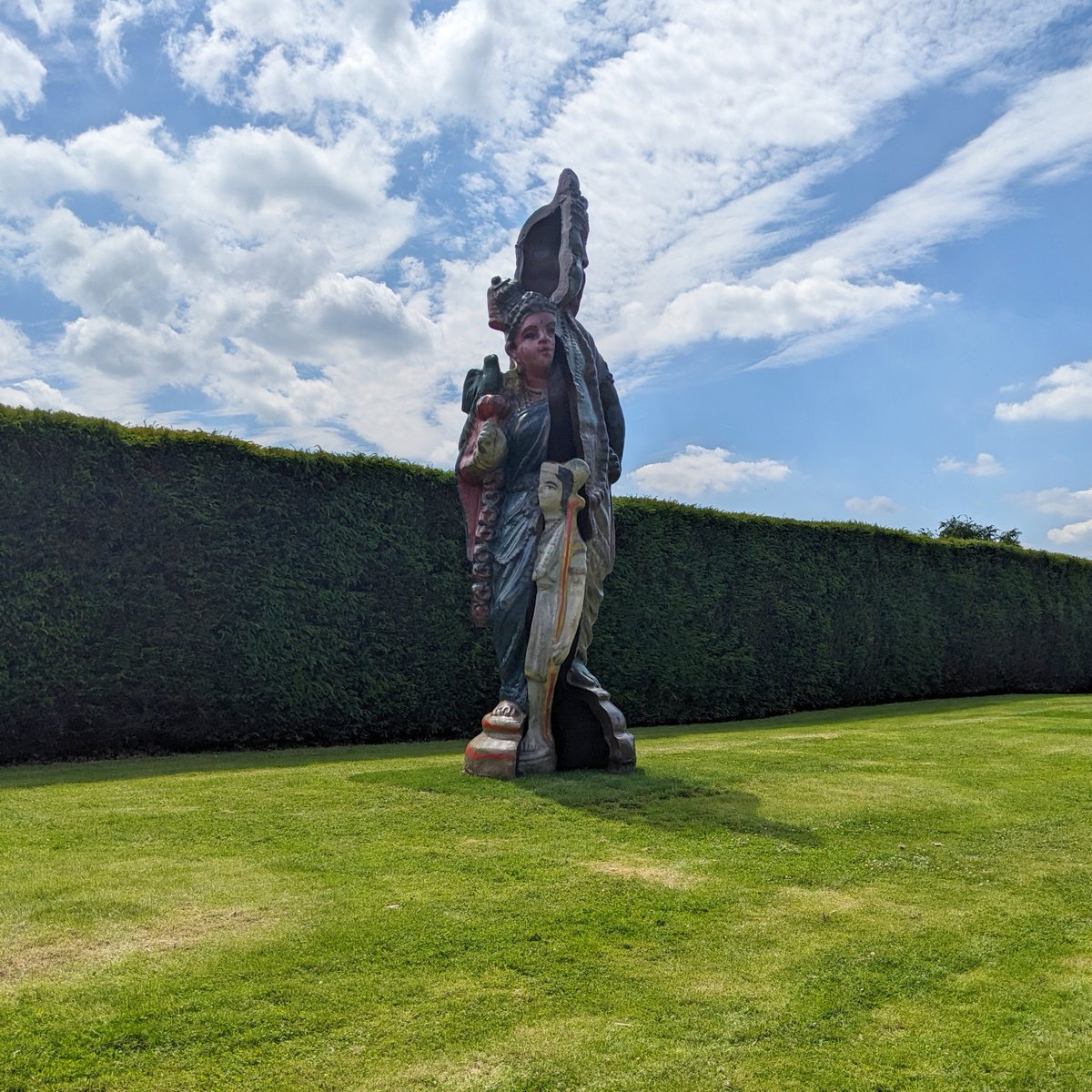 LondonArtCritic's tweet photo. I recently spoke to Bharti Kher about her exhibition at Yorkshire Sculpture Park - read more via @artsy now >> https://t.co/TSGwEHUfne #LondonArtCritic @YSPsculpture https://t.co/ObsxUJ5wxE