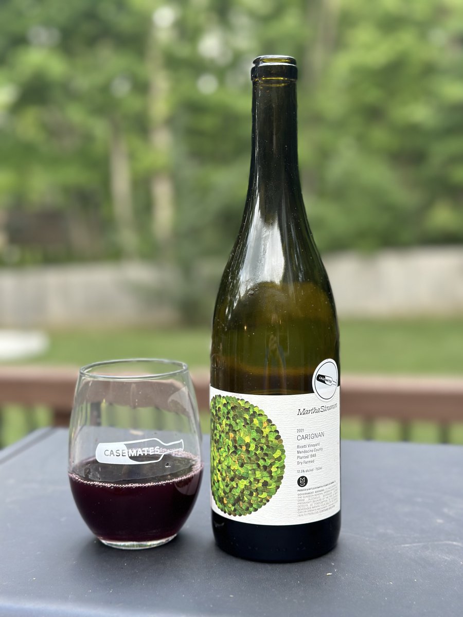 njaehner's tweet photo. Guess I can add Wine Reviewer to my resume! 

@casemateswine recently sent us a wine to review as part of their Lab Rat program!

We tasted with family that was in town for the weekend and shared our thoughts in our review here: https://t.co/kAeLvC1xwn https://t.co/cM6xvDTnIG
