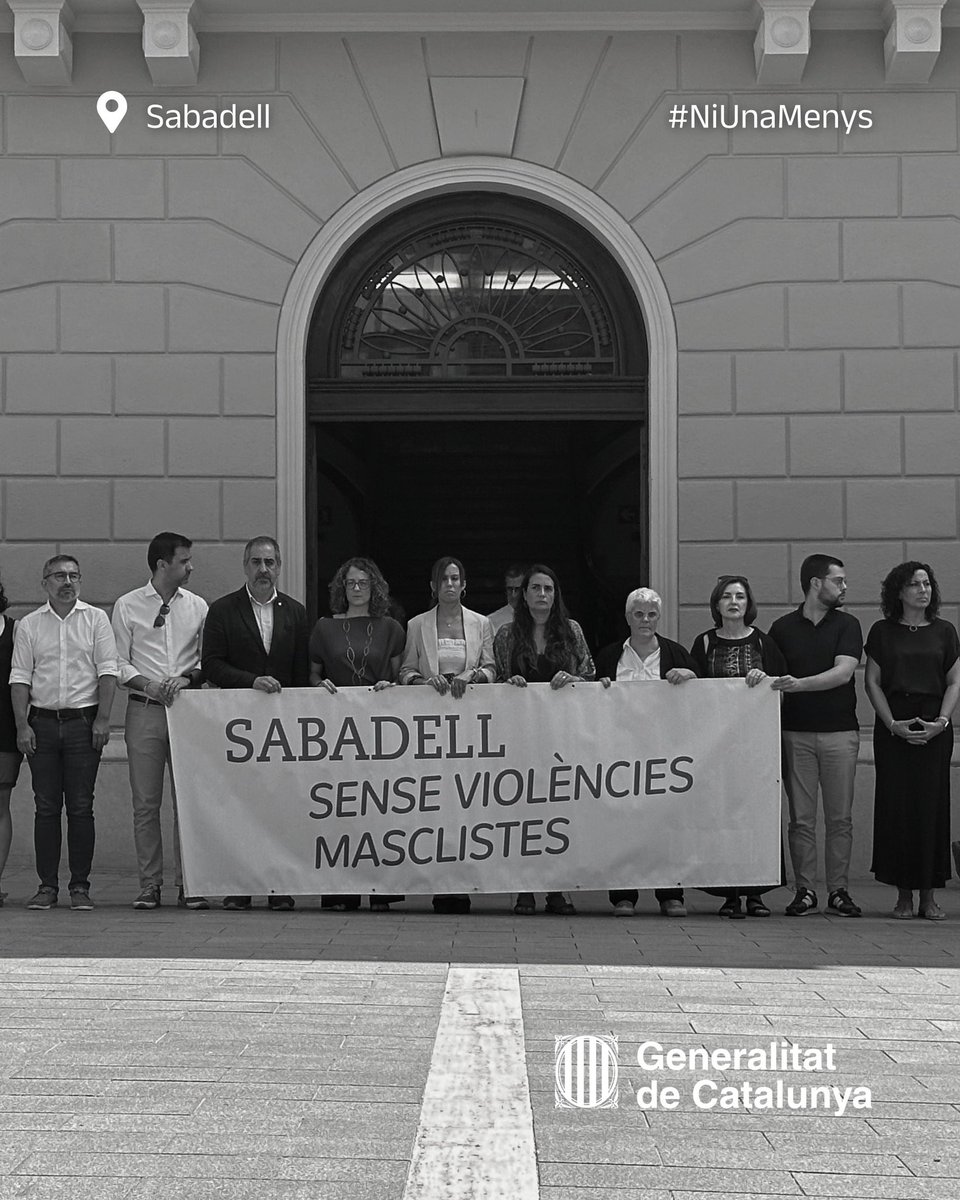 ⚫️ <a href="/taniaverge/">Tània Verge Mestre</a>: “Les violències masclistes són inherents a les societats patriarcals en què vivim. Ens necessitem totes i tots per no deixar-ne passar ni una, per respondre davant qualsevol mena d'indici”

Minut de silenci a #Sabadell en rebuig als #femincidis del cap de setmana