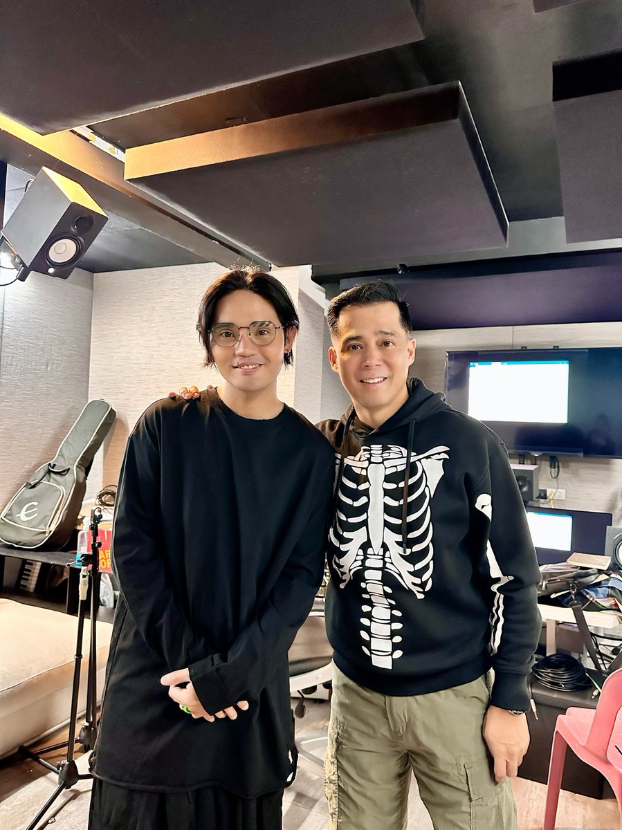 iamdingdong_A's tweet photo. A sneak peek from band rehearsals today! This will be one for the books 🥳 Can’t wait to share the stage with this amazing artist! @imszmc 

So excited for July 19, 8 pm at The Theatre at Solaire! #TOPOPP #SB19_PABLO https://t.co/wRhaI6yAnV