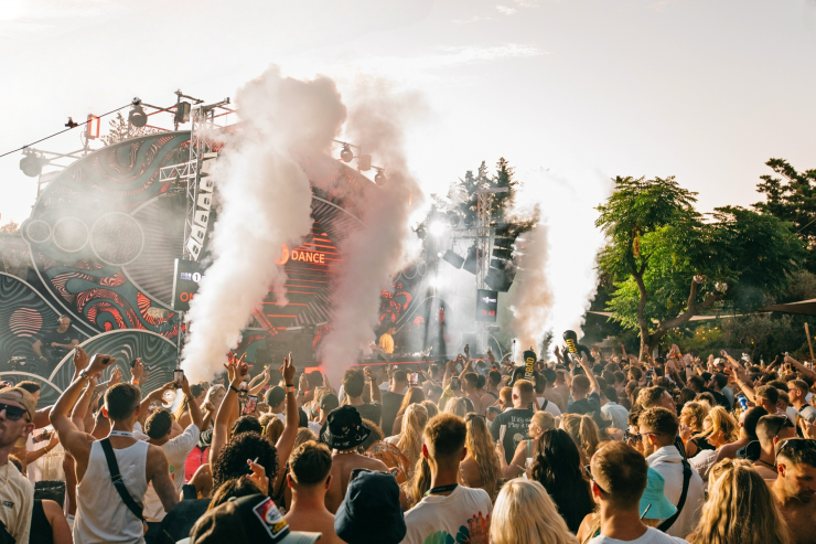 Weekend preview | BBC Radio 1 Dance X Ibiza dlvr.it/T9cGQM