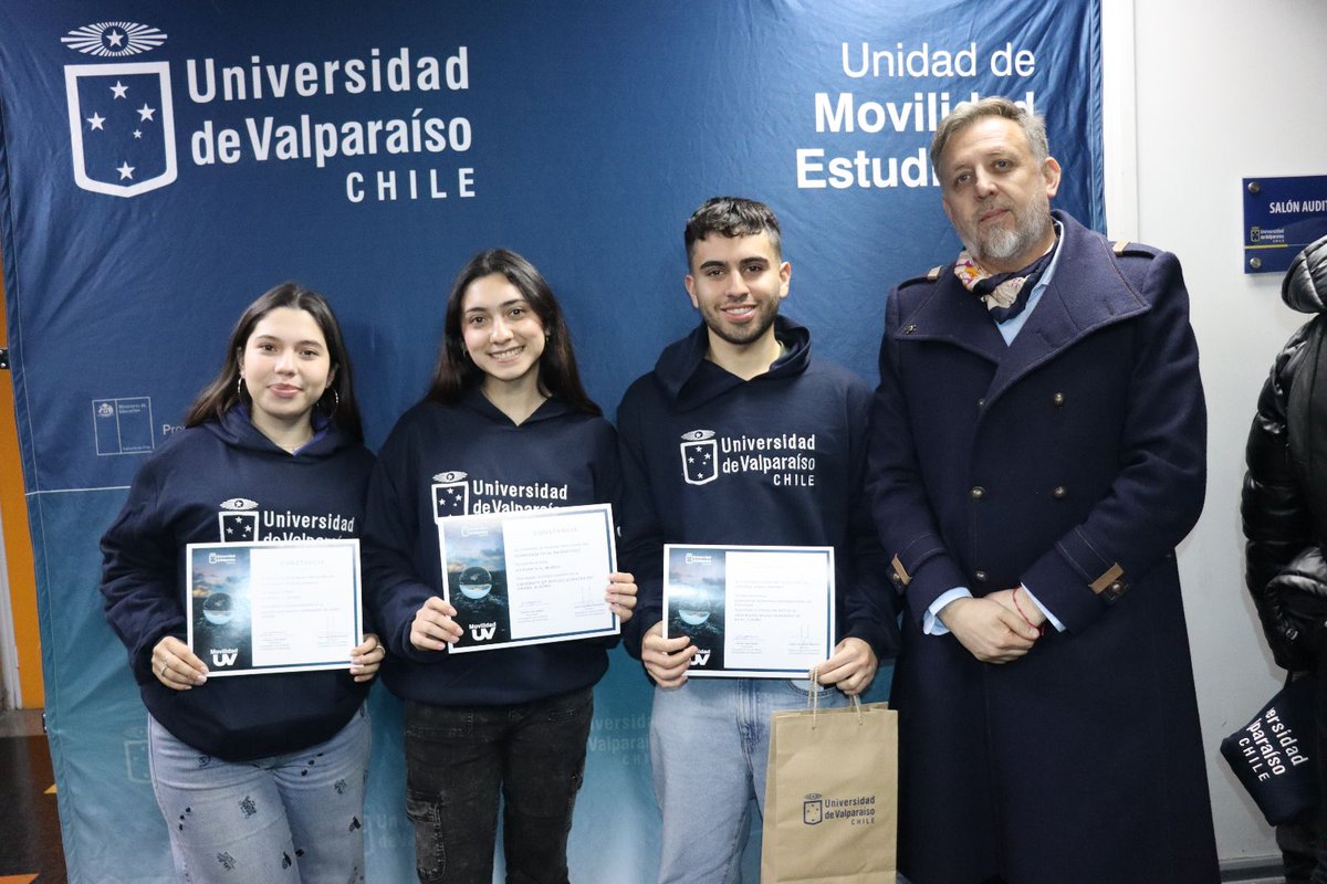 3 estudiantes ENI realizarán programas de Movilidad Internacional. Ellos son Sofía Venegas, Luis Gómez a la Universidad Miguel Hernández de Elche <a href="/UniversidadMH/">UMH</a> y Constanza Martínez quien realizará su intercambio en la Fachhochschule des BFI Wien de Viena. <a href="/uvalpochile/">Universidad de Valparaíso</a> <a href="/FACEAUV/">FACEA UV</a>