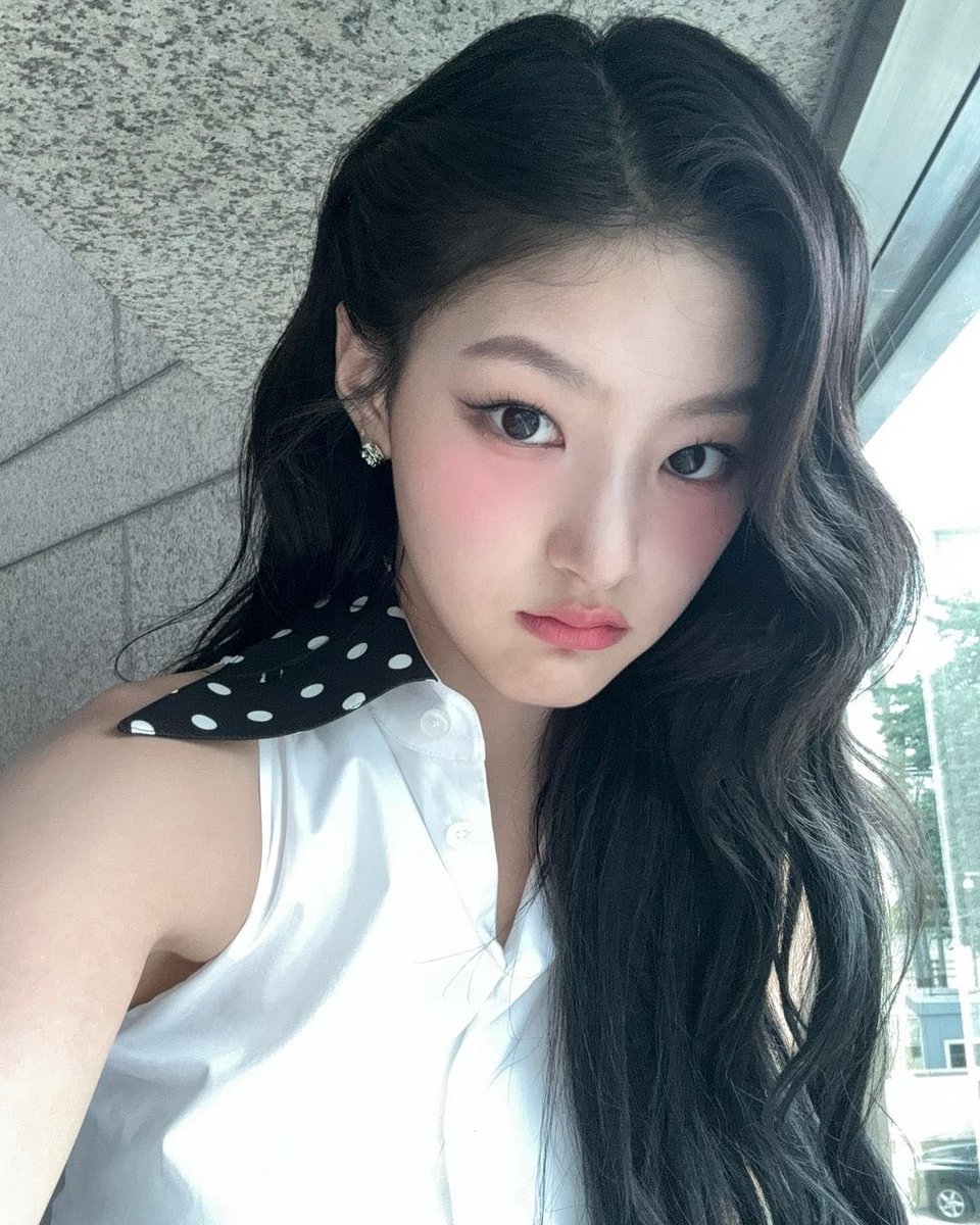 forkissoflife's tweet photo. (2) 🔗 https://t.co/Eu3EjQF8zS

#HANEUL #하늘 https://t.co/WxFnQQt8UE
