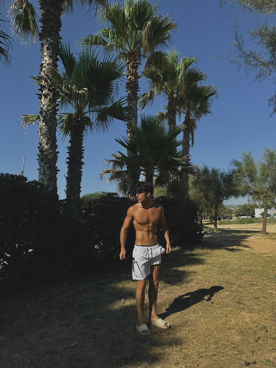 GiovanniTesse13's tweet photo. 20❤️ https://t.co/DDzRLrHg4x