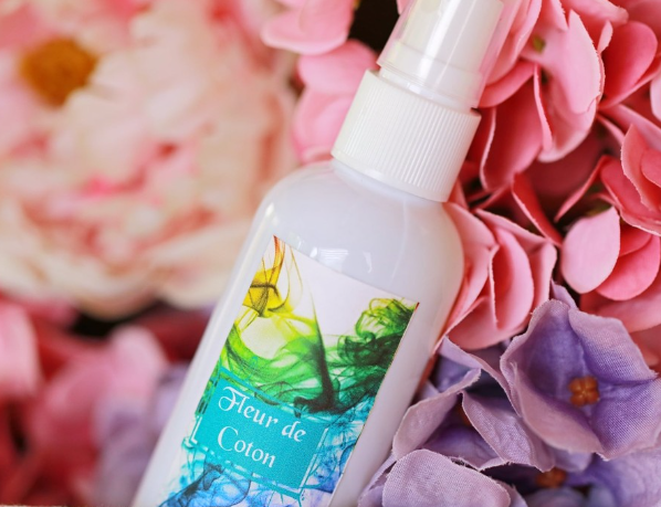 DudeBougies's tweet image. dudebougies.fr/catalogue/7252…… #dudebougies #brumeparfumée #parfumdinterieur #parfumdambiance #spray #faitmain #createurfrancais #madeinfrance #marquefrancaise #zerodechet #parfumvoiture #parfumnaturel #parfum #parfumnaturel #diffuseurvoiture #brumedelinge #fragrance #spraydambiance