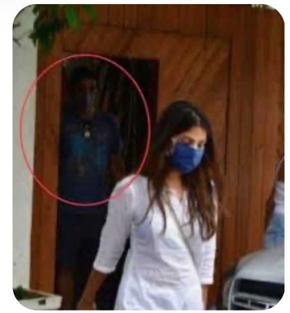 It took way much longer for the body to arrive at Cooper than reasonable, was erroneously announced Leelavathi by ambulance staff.
Two prior occupants RC and SM showed up near the gate in close proximty at D’s house..after the crime..
Why were they there 
With D’s live video at