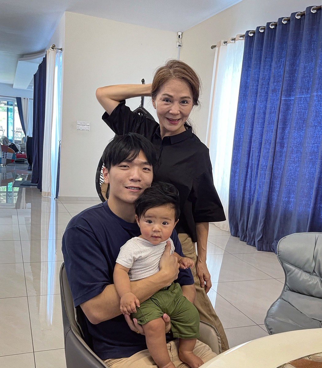 Lyrix_Lee7's tweet photo. Baby Lucian is growing up fast 👶❤️
#cutelittlenephew 
#🇨🇴🇲🇾🇦🇺 https://t.co/gT96UqJ1yn