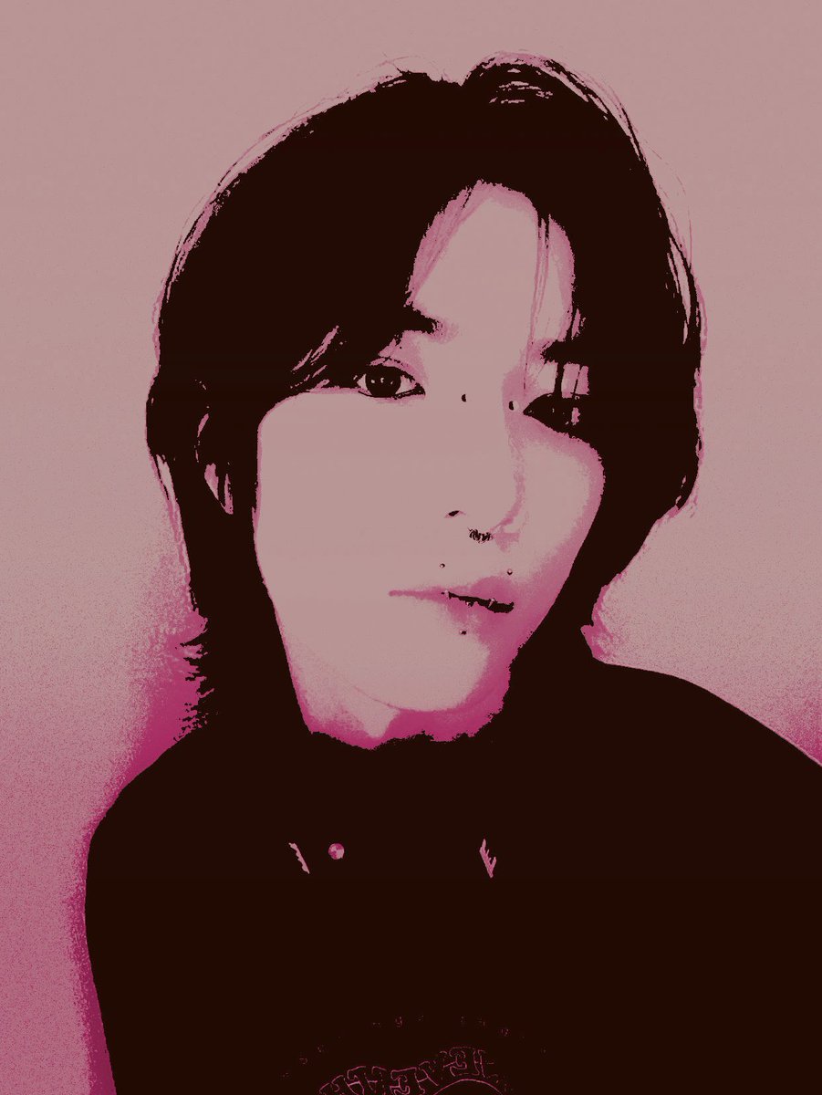 GOMSATANGS's tweet photo. ⠀‍‍
  ⠀ (  𓏧  It's his birthday. )
   ⠀ https://t.co/1t1NyrhfhB