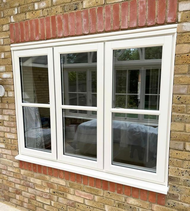 EvolutionMFG's tweet image. White casement windows with a concealed trickle vent not only provides a sleek and modern look, but for better air circulation while maintaining a clean aesthetic. 

bit.ly/4as2gaB

#EvolutionWindows