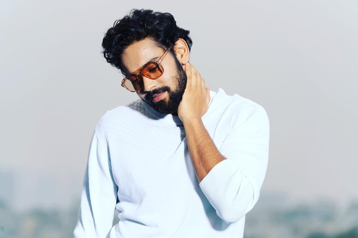 telugu_insider's tweet image. డ్రగ్స్ కేసు లో నటి రకుల్ ప్రీత్ సింగ్ సోదరుడు  అమన్ ప్రీత్ సింగ్  అరెస్ట్  2కోట్ల విలువైన డ్రగ్స్ స్వాధీనం.

#SayNotoDrugs #RakulPreetSingh #AmanPreetSingh #DrugsCase #Drugs #Hyderabad #TeluguInsider