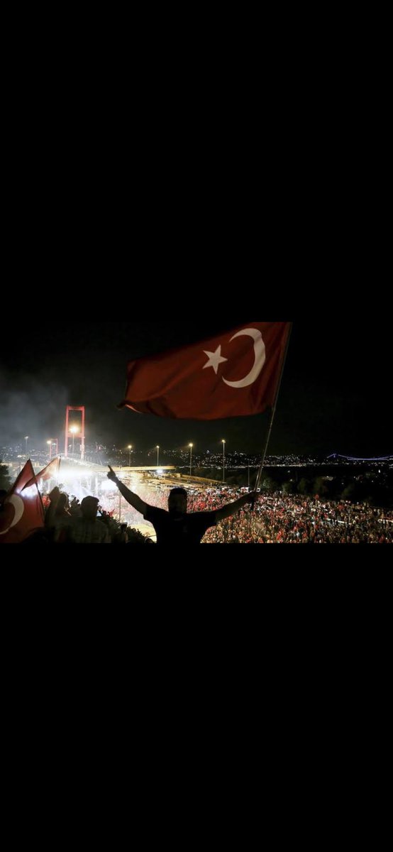 15 Temmuz FETÖ darbe girişimi sırasında yitirdiğimiz 251 yurttaşımızı rahmetle anıyorum. 

Bu ihaneti ,bu ihanete zemin hazırlayanları,bu örgütün elebaşlarını,destekçilerini,kumpaslarını,
renklenerek unutulduğunu  sananları unutmadık,unutmayacağız…