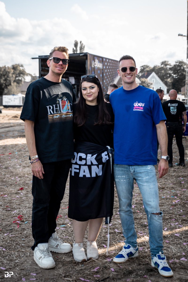 𝑳𝒐𝒗𝒆 𝑶𝒏 𝑭𝒊𝒓𝒆 🩵 tweet media