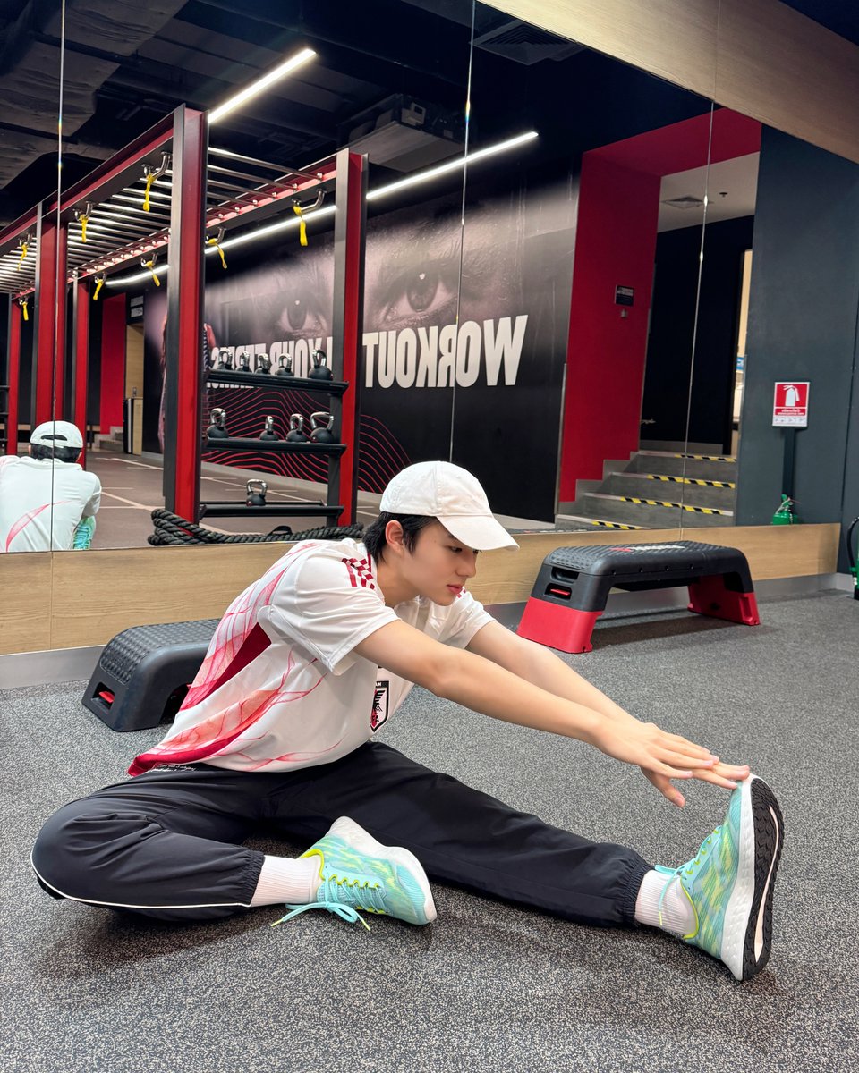 BataOfficialTH's tweet photo. เด้งได้ เด้ง��ี รองเท้ากีฬาแห่งปีของบาจา ❤️#ซีนุนิว เดิน วิ่ง ออกกำลังกายได้อย่างเต็มที่ ด้วย #PowerbyBata ที่มีคุณสมบัตินุ่ม เด้ง รับแรงกระแทกได้ ดีต่อสุขภาพเท้าในระยะยาว���

#Bata #BataThailand #SurprisinglyBata #StylewithComfort #BataLovers #BataxZeeNunew https://t.co/lEilTWCWqA