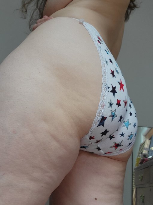 Don't you love it when the stars align? https://t.co/UZrQIyGjLW