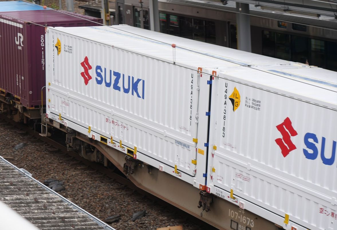 コンテナ JR貨物コンテナで「SUZUKI」の新コンテナが登場と話題になっていて