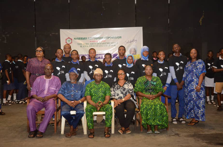 Today’s seed, tomorrow’s Iroko! I used the occasion of Prof. Wole Soyinka’s 90th to inspire school children (sighted &amp; blind) to explore their talents and aspire to creative greatness.
<a href="/copyrightngr/">NCC - Copyright Nigeria</a> <a href="/IntAuthors/">International Authors Forum</a> <a href="/IntPublishers/">IPA</a> <a href="/WIPO/">World Intellectual Property Organization (WIPO)</a> <a href="/UNESCO/">UNESCO 🏛️ #Education #Sciences #Culture 🇺🇳</a> <a href="/BlindUnion/">World Blind Union</a> <a href="/avrs_nigeria/">AVRS Nigeria</a> <a href="/mcsn_official/">Musical Copyright Society Nigeria (MCSN)</a>