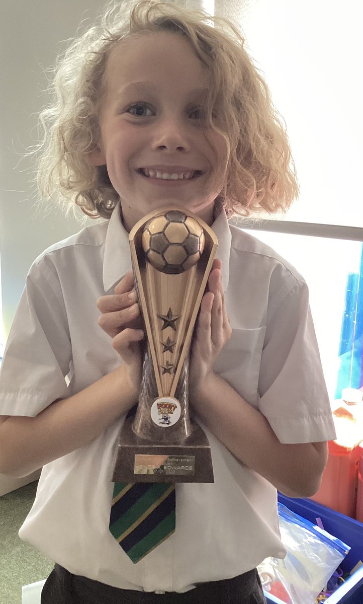 Hendrix won his trophy for his football achievements over the weekend. Well done Hendrix #year1superstar @MrsWY1Yellow