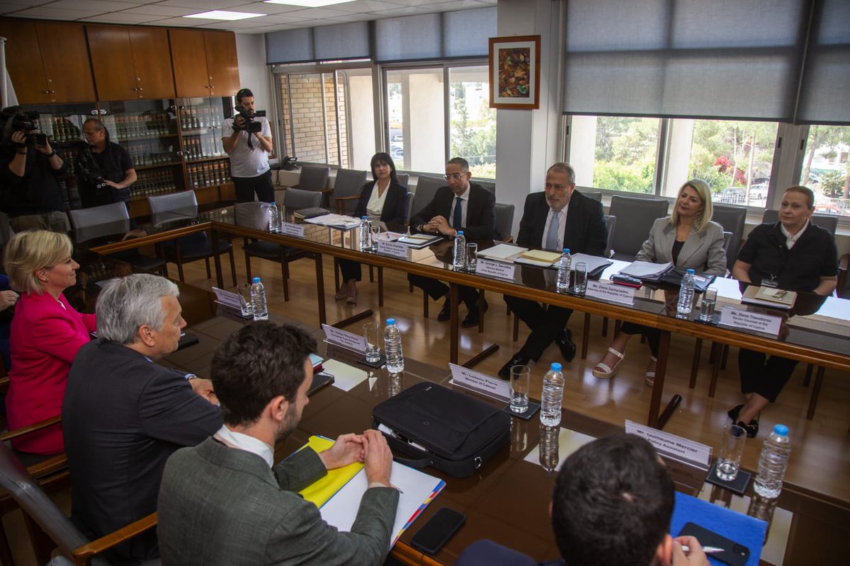 Attorney General's Office CY (@lawofficecy) on Twitter photo Καλή αφυπηρέτηση και ό,τι καλύτερο σε τούτο το νέο ξεκίνημα της ζωής, αγαπητή μας <a href="/ElenaZachariad2/">Elena Zachariadou</a>!
Αφυπηρετείς από την τιμητική κ υψηλή θέση της Εισαγγελέως της Δημοκρατίας, αφήνοντας μάς στη #ΝΥ το δυναμικό αποτύπωμα μιας καταξιωμένης πορείας, ευσυνειδησίας και αφοσίωσης. Καλή αφυπηρέτηση και ό,τι καλύτερο σε τούτο το νέο ξεκίνημα της ζωής, αγαπητή μας <a href="/ElenaZachariad2/">Elena Zachariadou</a>!
Αφυπηρετείς από την τιμητική κ υψηλή θέση της Εισαγγελέως της Δημοκρατίας, αφήνοντας μάς στη #ΝΥ το δυναμικό αποτύπωμα μιας καταξιωμένης πορείας, ευσυνειδησίας και αφοσίωσης.