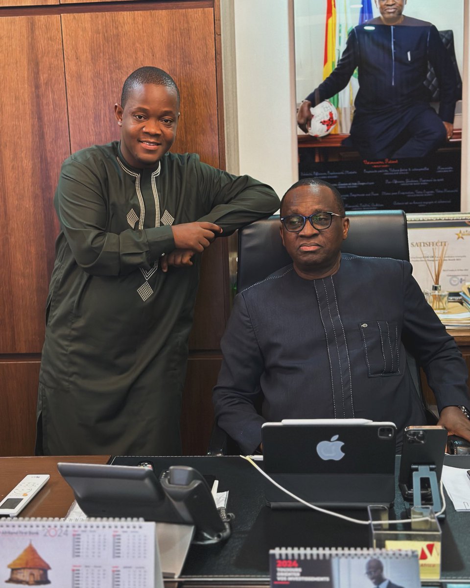 La semaine débute bien avec mon père <a href="/SouareOfficiel/">Antonio Souaré</a> . Portez-vous bien, Allah veille <a href="/AntonioSouare2/">Antonio Souare</a>