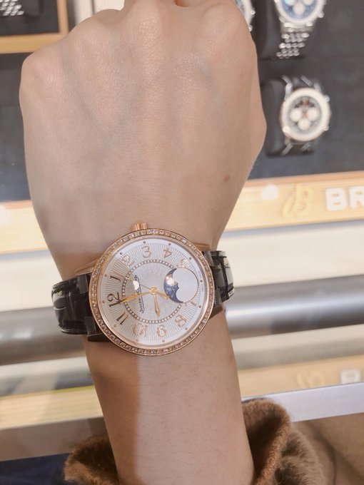 RABAHX55's tweet photo. High-end watches are often passed down as heirlooms. https://t.co/53Q2pEueJD