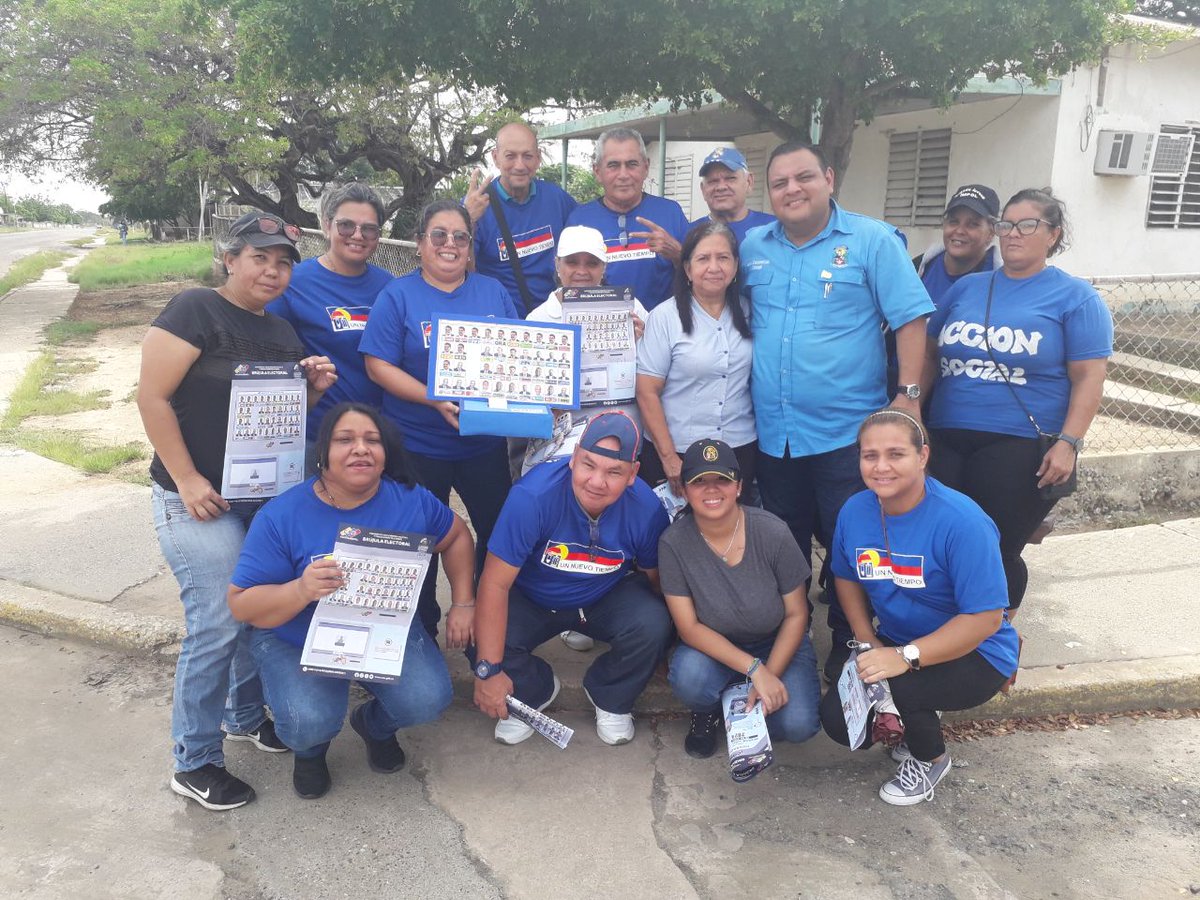 El equipo político del centro de votación Colegio Ayacucho, está, unido y comprometido para cuidar cada voto por la candidatura de <a href="/EdmundoGU/">Edmundo González</a>.

¡Este 28 de julio Cuenta 7 y baja 3, en la tarjeta de <a href="/partidoUNT/">Un Nuevo Tiempo</a>! 
#EdmundoGonzález
#CiudadOjeda
#Lagunillas
#GestionyCompromiso