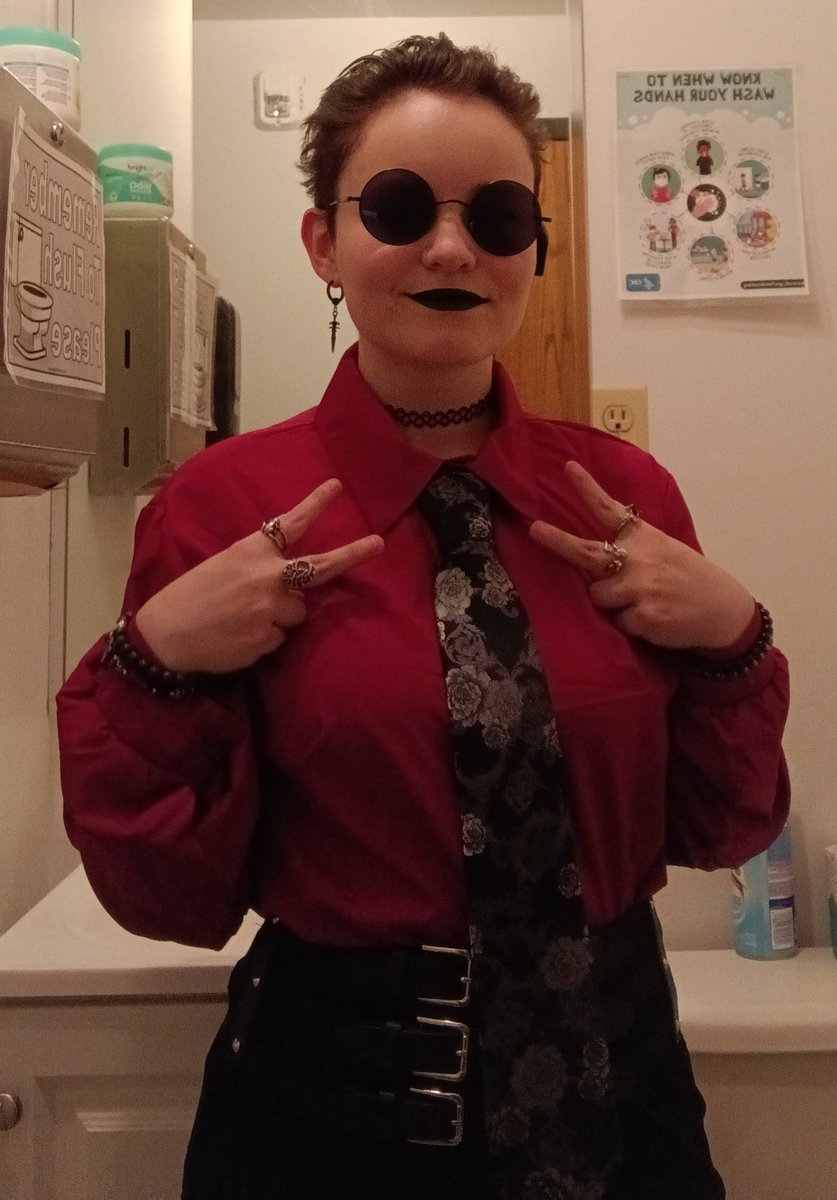 Sylus.⠀

ㅤㅤㅤㅤEverything hurts, but here's my Munday for you all :D