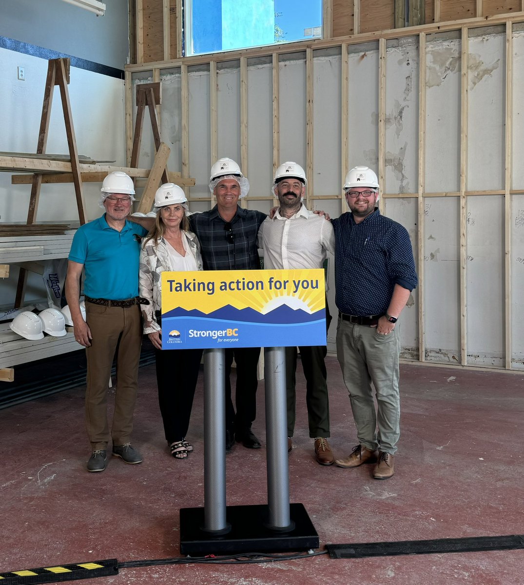 susieloves2twit's tweet photo. Having a great time at Miklat Recovery Society’s Arbutus site getting ready for a big announcement this morning with the Government of British Columbia. 

More to be revealed! 

 #AddictionRecovery #BCRecovers #BreakTheStigma #wherecanadarecoversfromaddiction #TogetherWeCan https://t.co/D62v3AmOqE